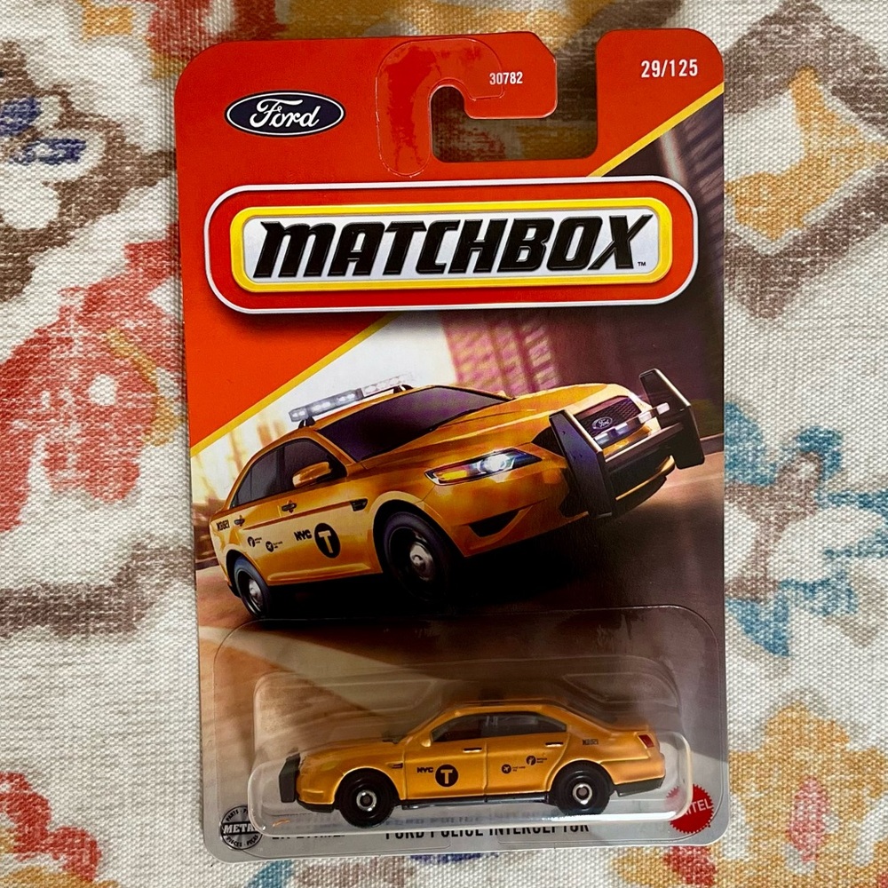 Matchbox Ford Police Interceptor Car (Disguised As A NewYork Taxi Cab) #29/125